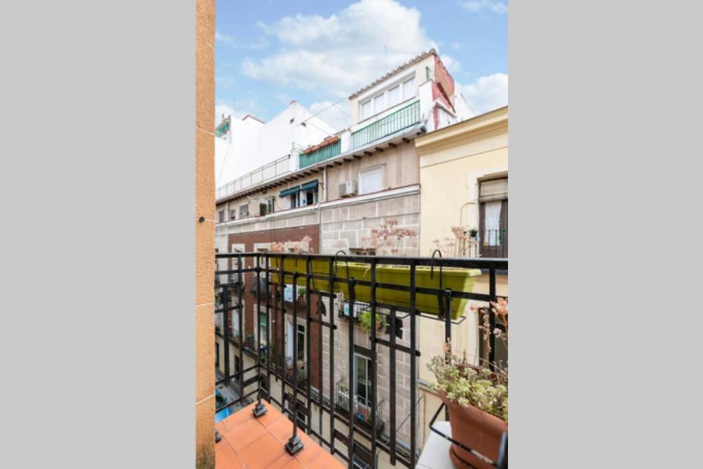 Homeabout La Latina Apartment Madrid Exterior photo